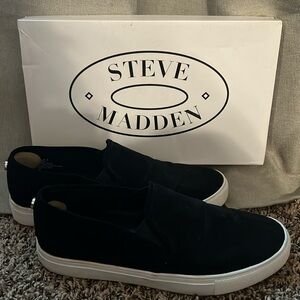 Steve Madden 
Zelda
Size 8